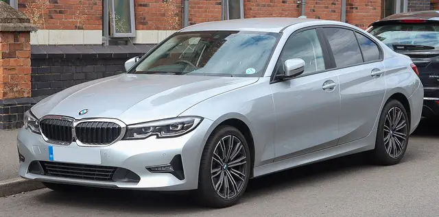 BMW 3 Serisi 320d xDrive